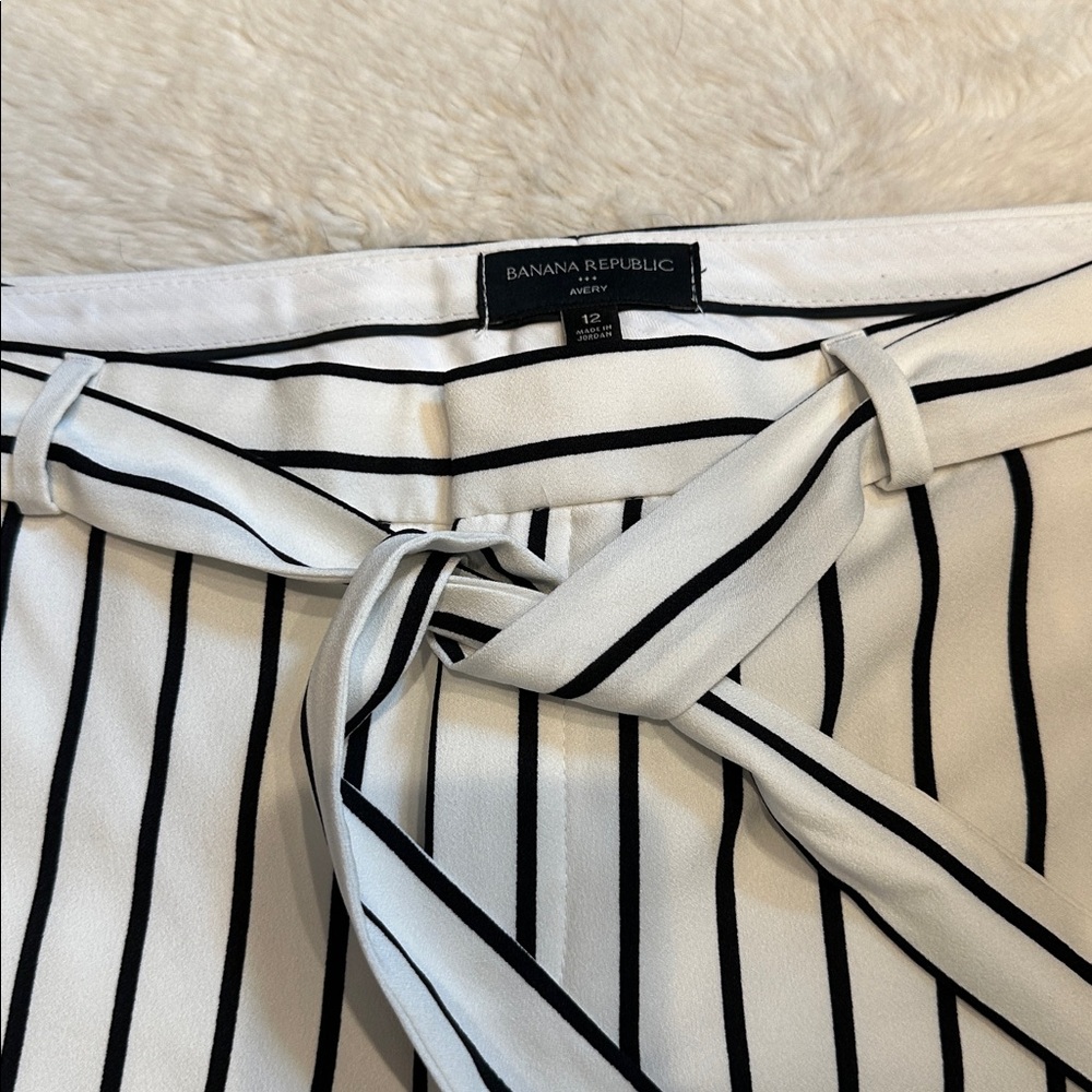 Banana Republic Black and White Striped Trousers - Picture 3 of 4